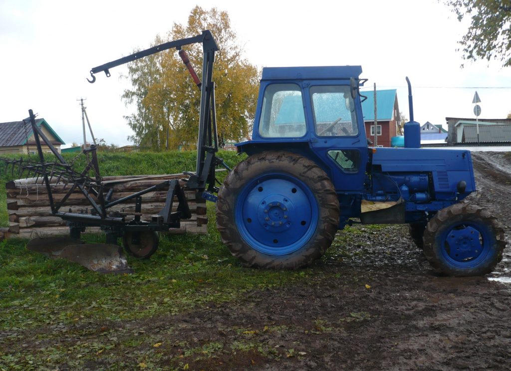 Права на трактор в Карелии Республике